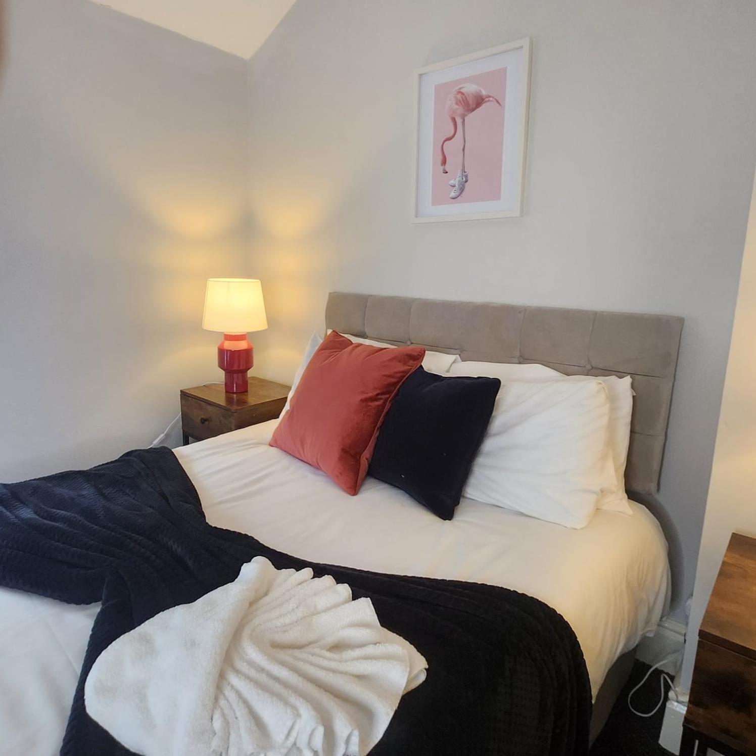 Cottage Style 2 Bedroom Apt In City, Near Utilita Arena & Free Parking เบอร์มิงแฮม ภายนอก รูปภาพ