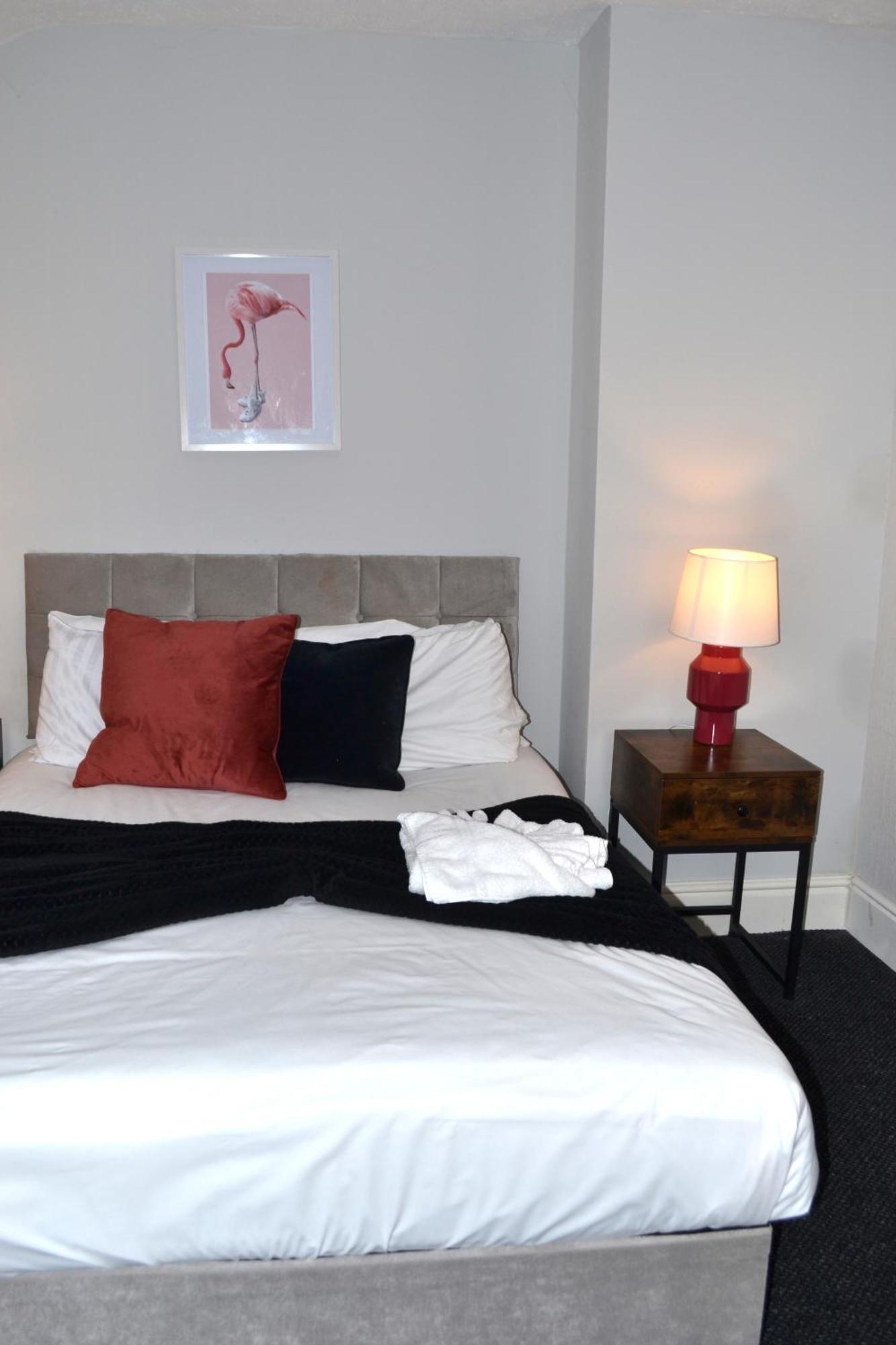 Cottage Style 2 Bedroom Apt In City, Near Utilita Arena & Free Parking เบอร์มิงแฮม ภายนอก รูปภาพ