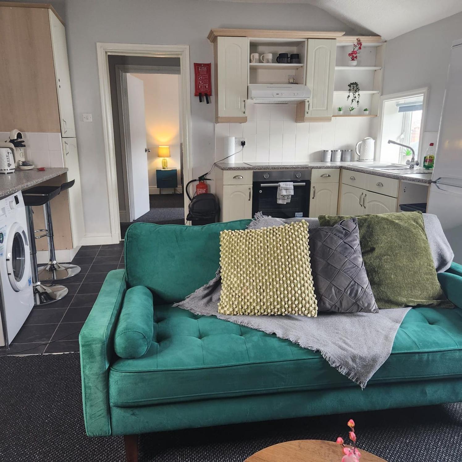 Cottage Style 2 Bedroom Apt In City, Near Utilita Arena & Free Parking เบอร์มิงแฮม ภายนอก รูปภาพ