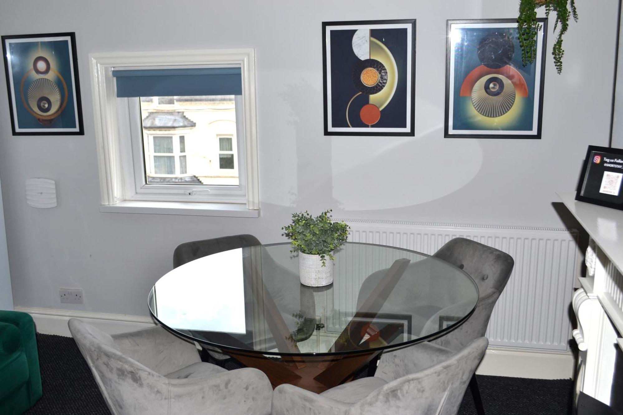 Cottage Style 2 Bedroom Apt In City, Near Utilita Arena & Free Parking เบอร์มิงแฮม ภายนอก รูปภาพ