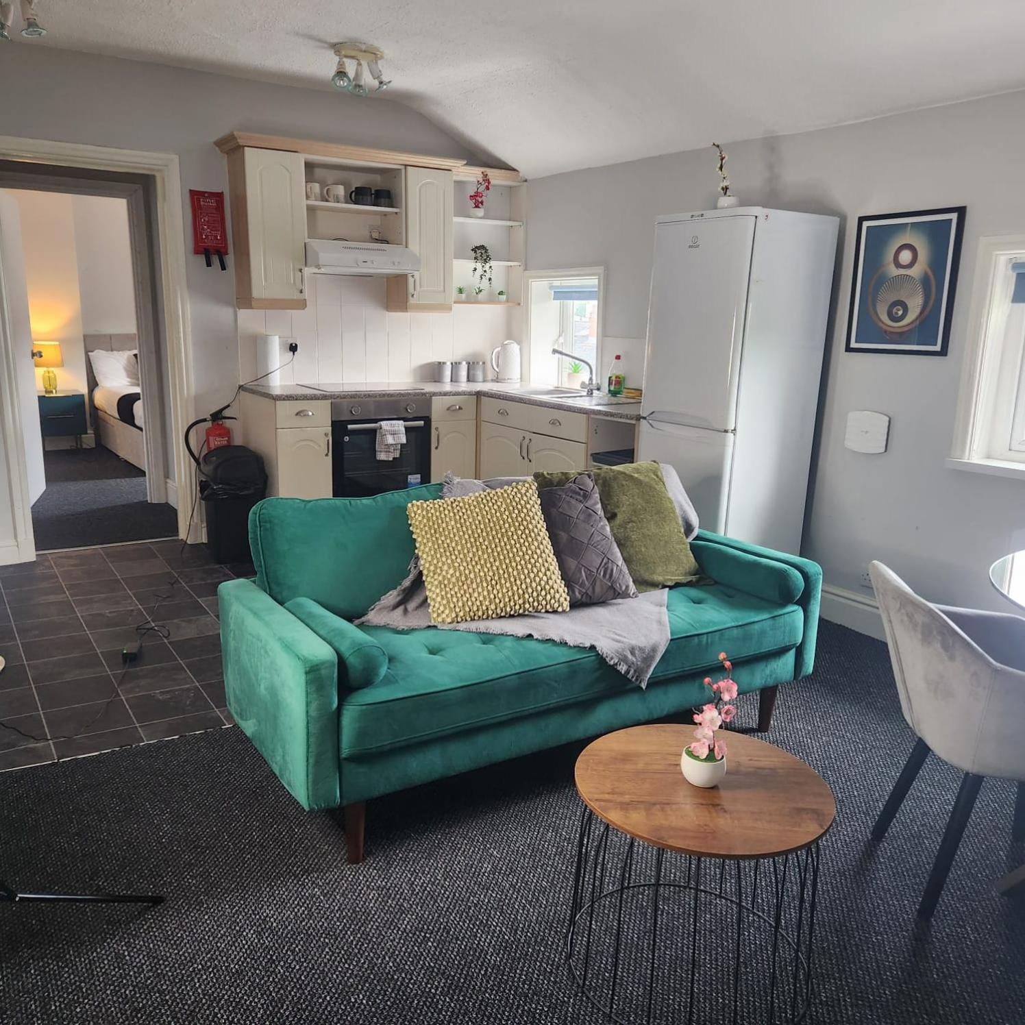 Cottage Style 2 Bedroom Apt In City, Near Utilita Arena & Free Parking เบอร์มิงแฮม ภายนอก รูปภาพ