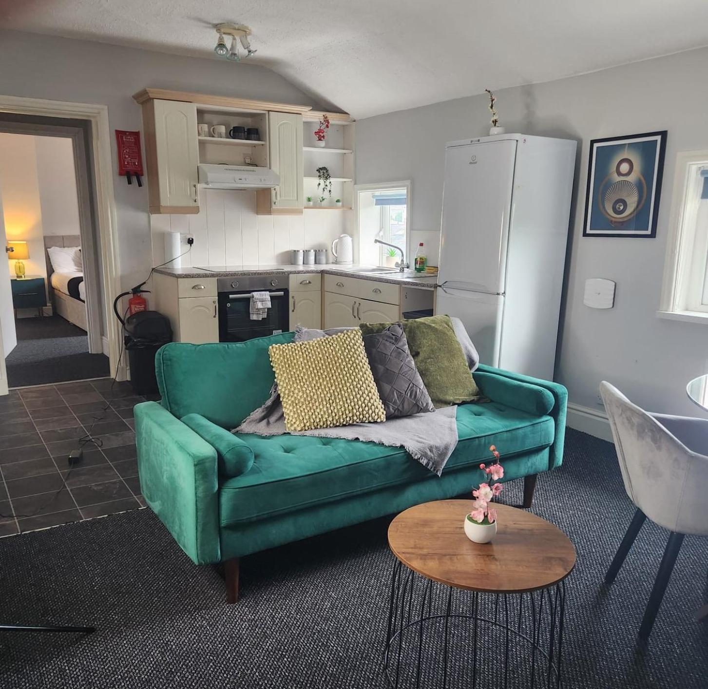 Cottage Style 2 Bedroom Apt In City, Near Utilita Arena & Free Parking เบอร์มิงแฮม ภายนอก รูปภาพ
